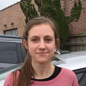 Meet your Posher, Chloe